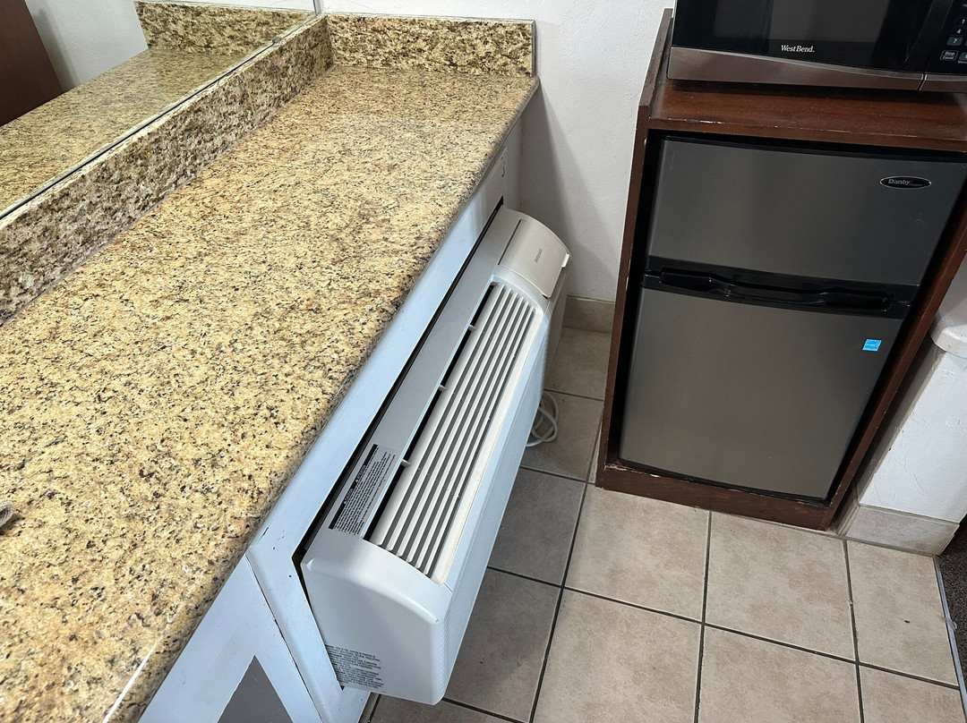 Econo Lodge Inn & Suites主图