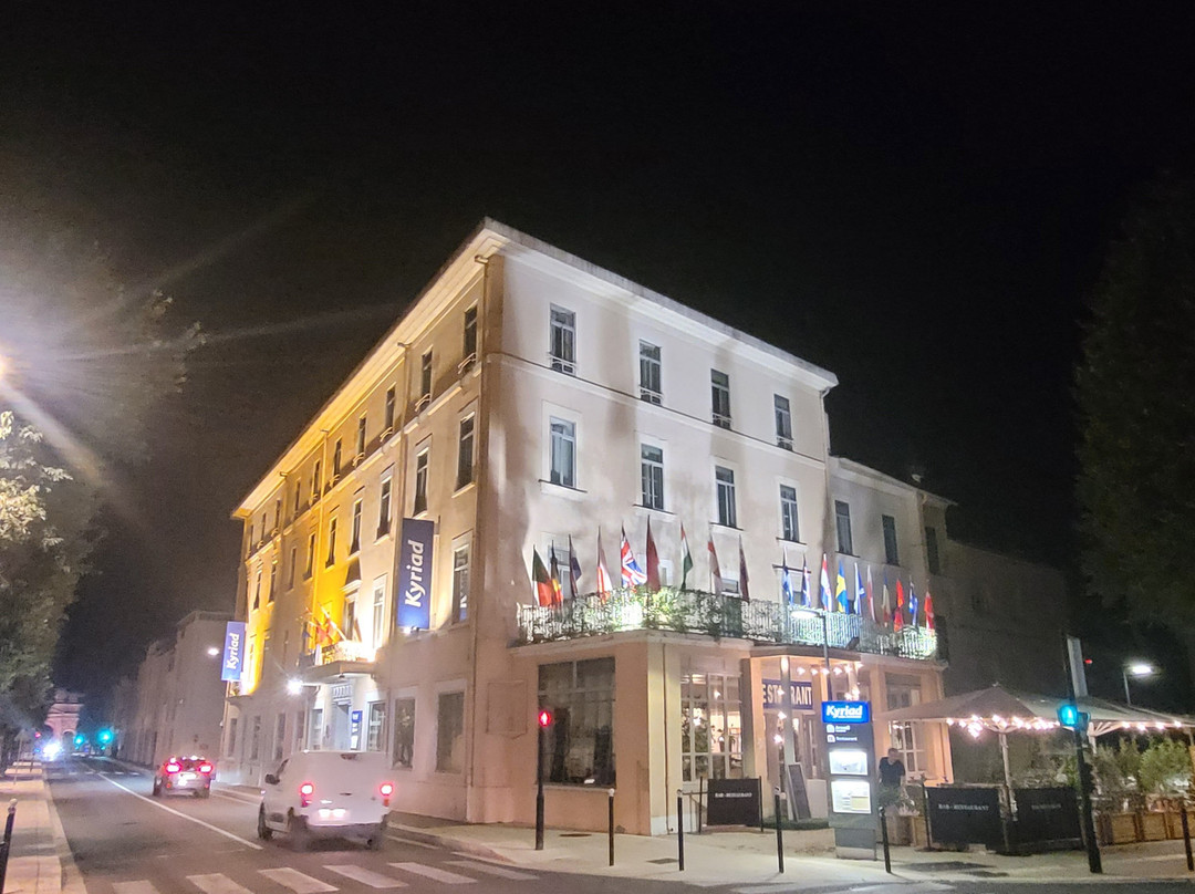 Kyriad Orange Centre - Hotel Des Princes主图