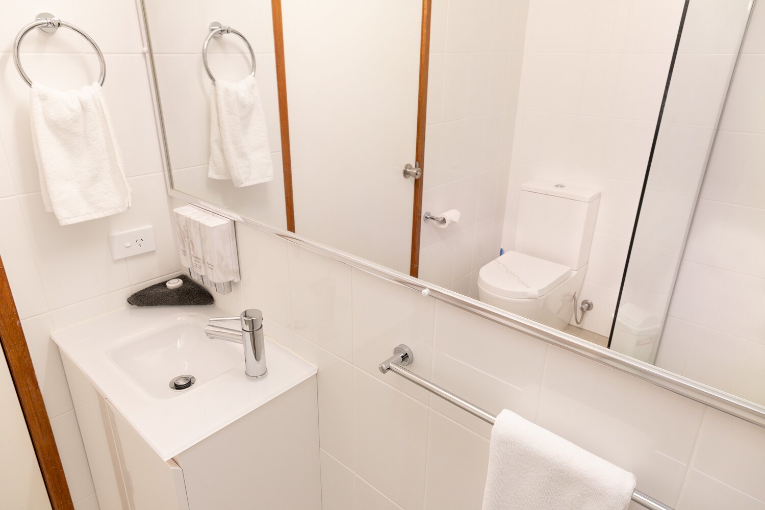 蓝宝石水域汽车旅馆-浴室