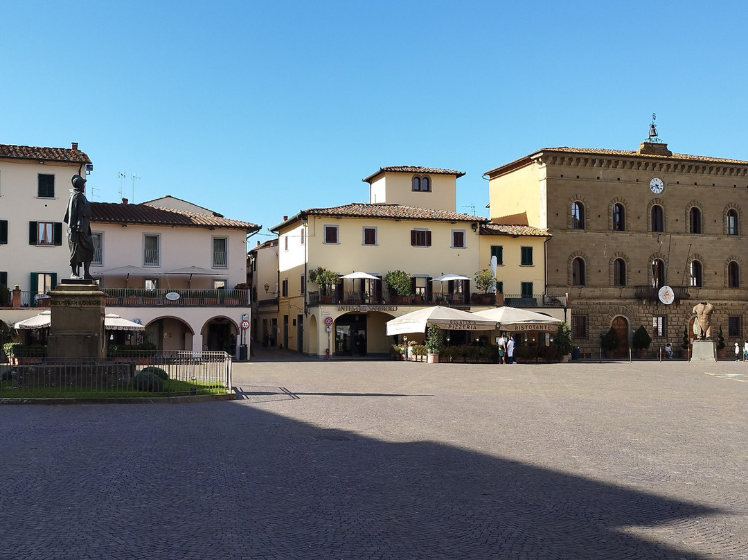 Piazza Matteotti-格雷韦伊恩基亚恩蒂必去景点