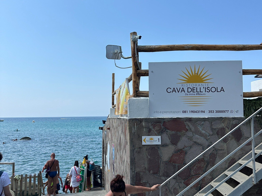 Spiaggia di Cava dell'Isola景点图片