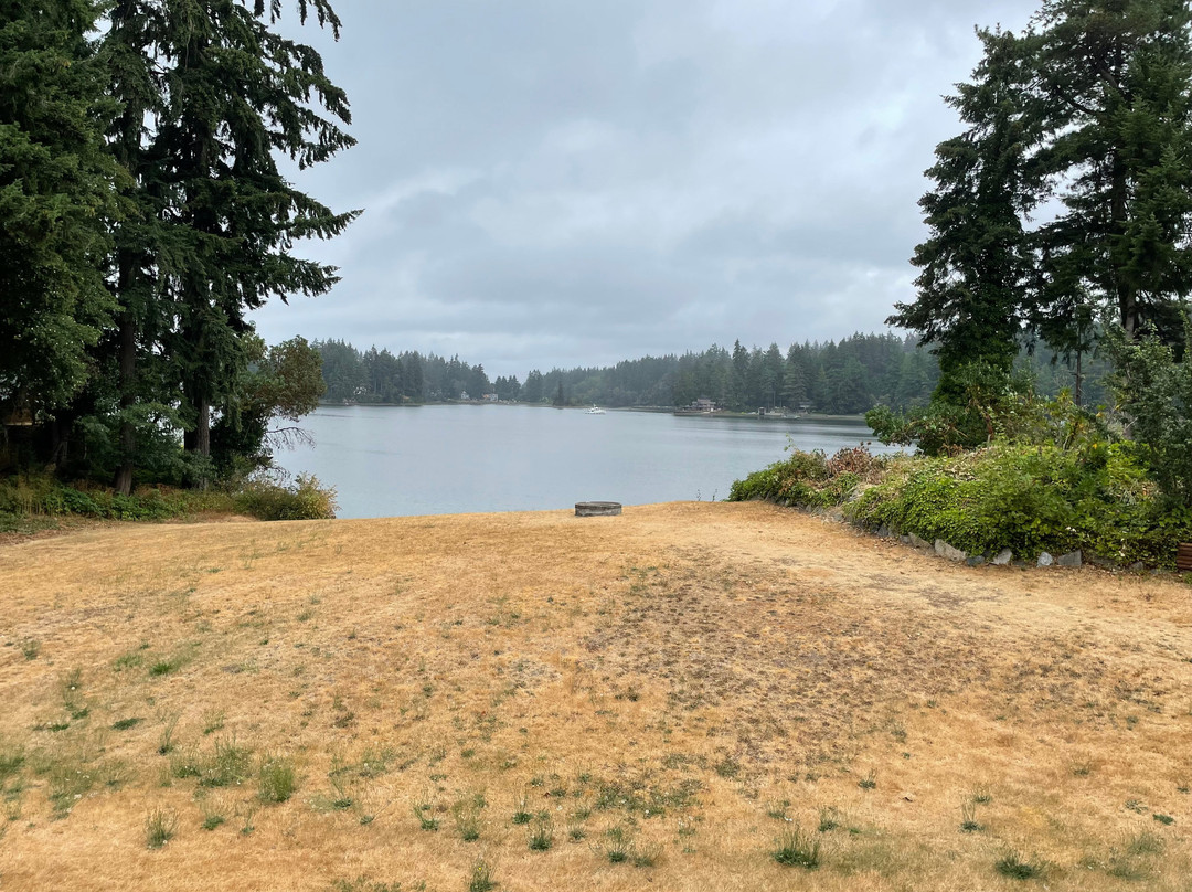 蚝湾旅馆及套房酒店