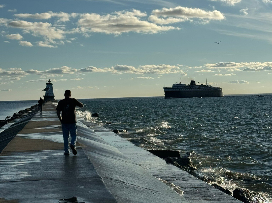Ludington North Breakwater Light-拉丁顿必去景点