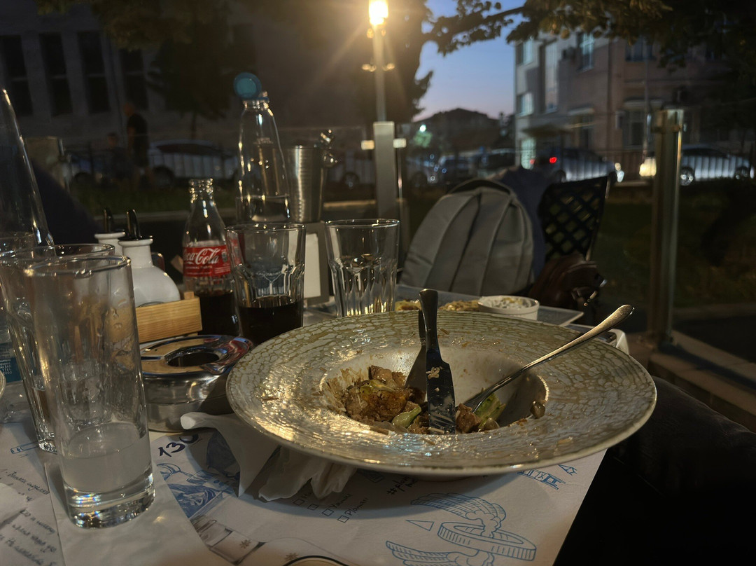 The Pearl - Bar & Dinner