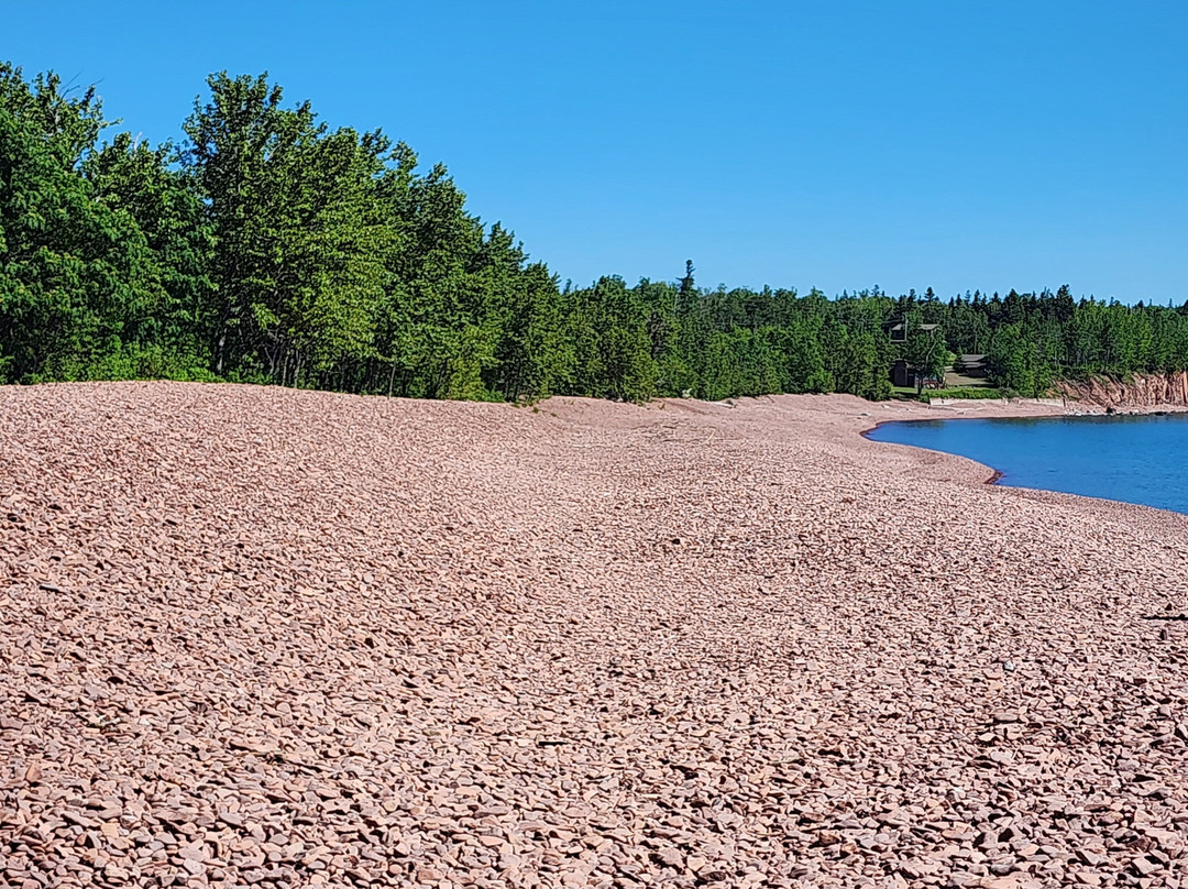 Iona's Beach Scientific and Natural Area-Two Harbors必去景点