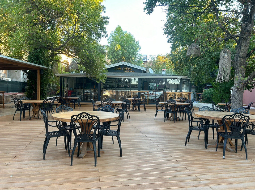 The Twins Cafe & Bistro
