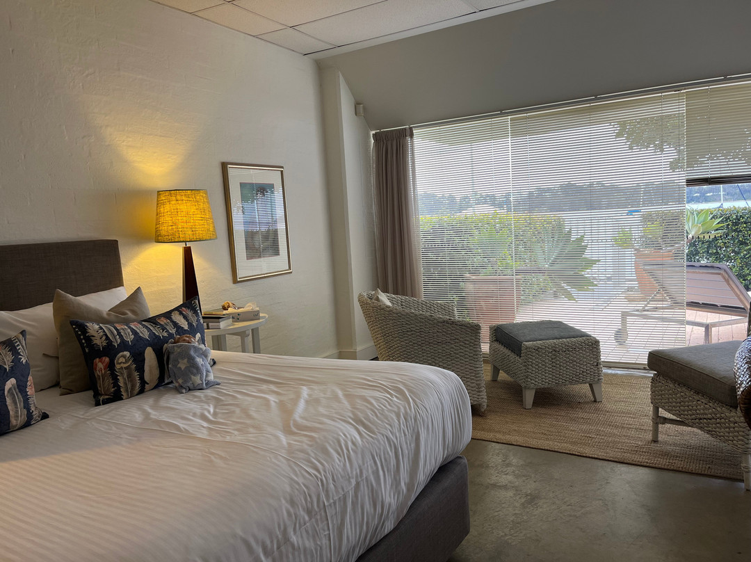 Bay Breeze Boutique Motel主图