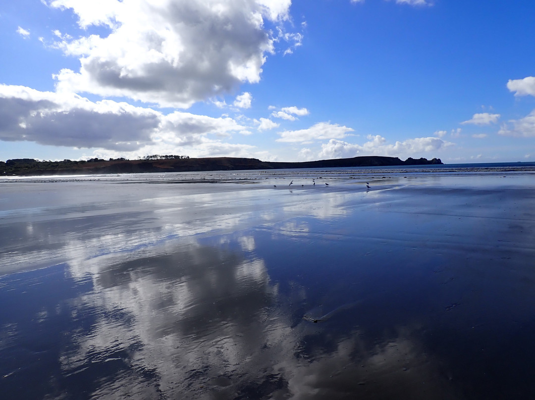 Plage De Kersiguenou-Crozon必去景点
