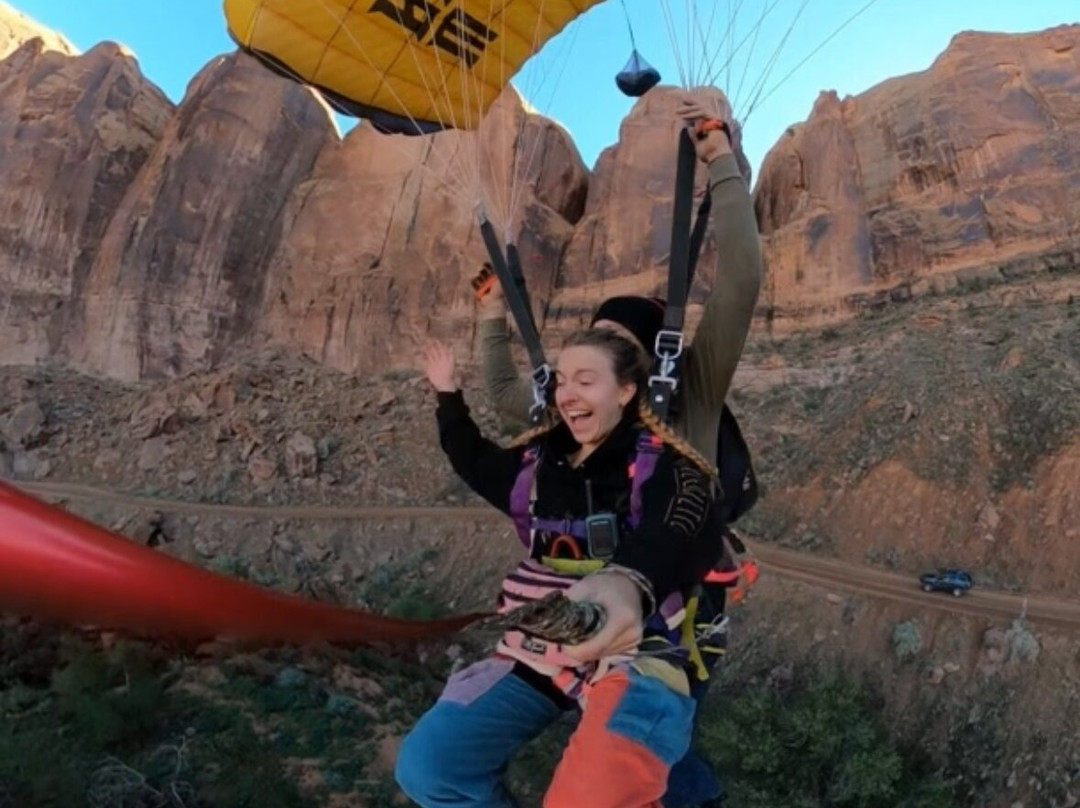Base Jump Moab-莫阿布必去景点