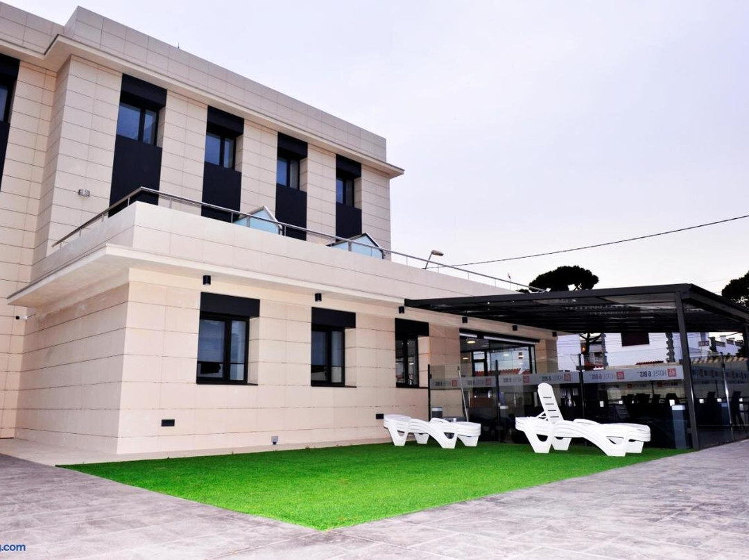 Hotel 6 Bis