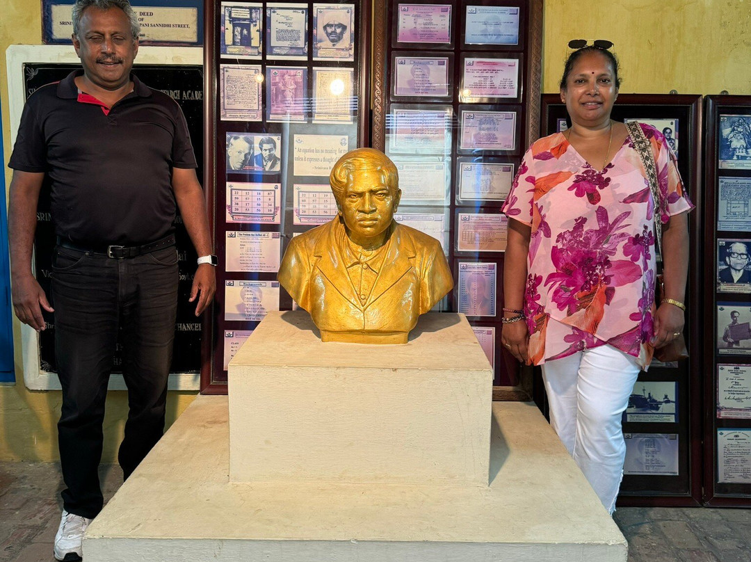 Srinivasa Ramanujan Monument景点图片