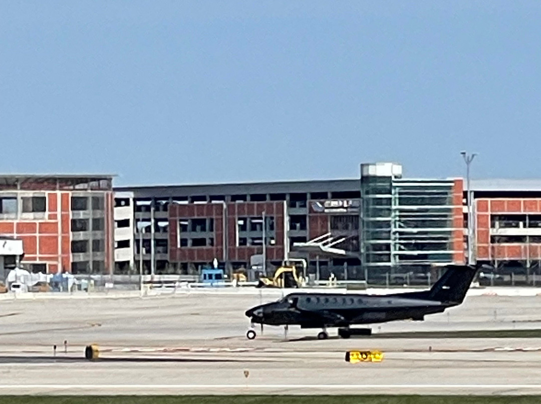 Gerald R. Ford Airport Viewing Park-大急流市必去景点