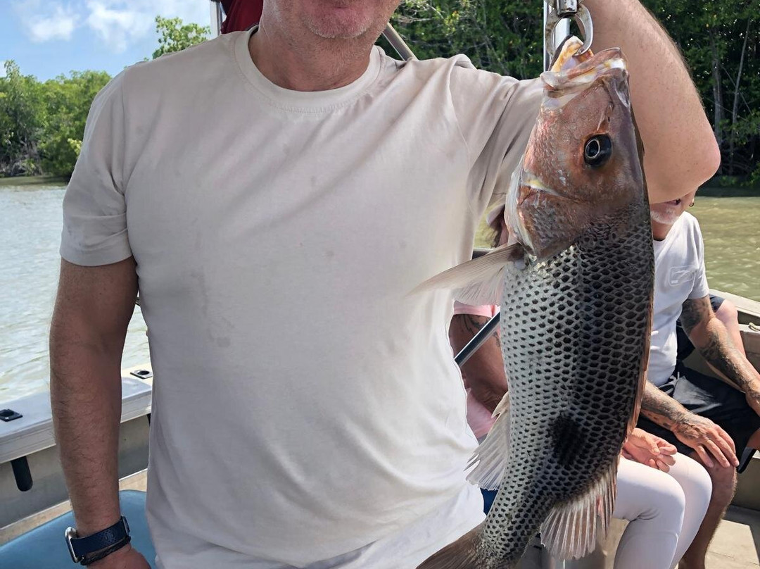 Paradise Sport Fishing Adventures景点图片