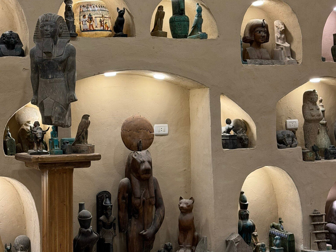 Titi For Art And Alabaster-卢克索必去景点