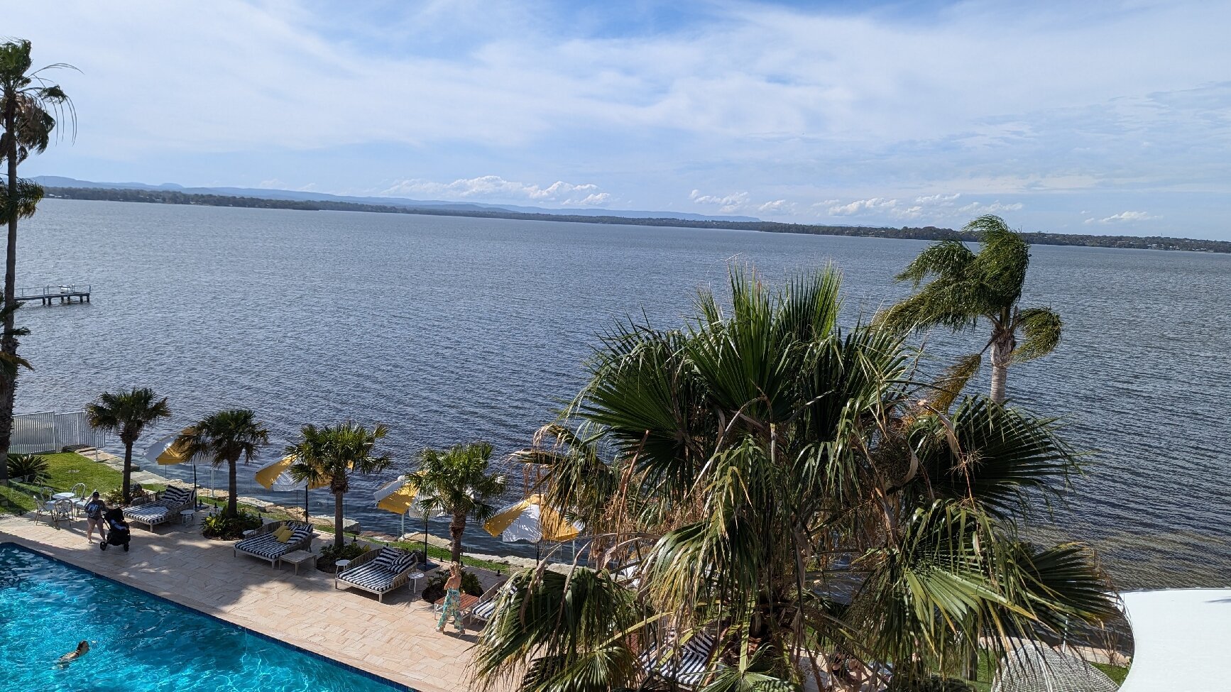 The Beachcomber Hotel & Resort-官方