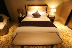 碧桂园空港凤凰酒店主图