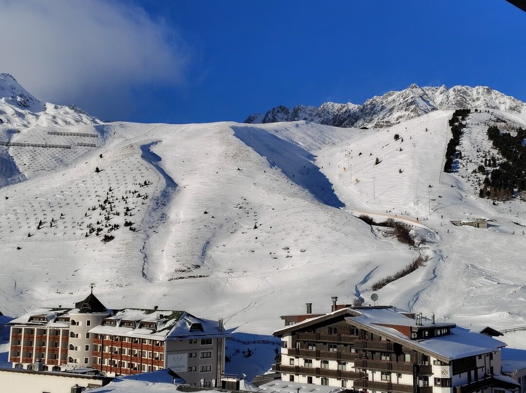 My AVA All In Family Hotel主图