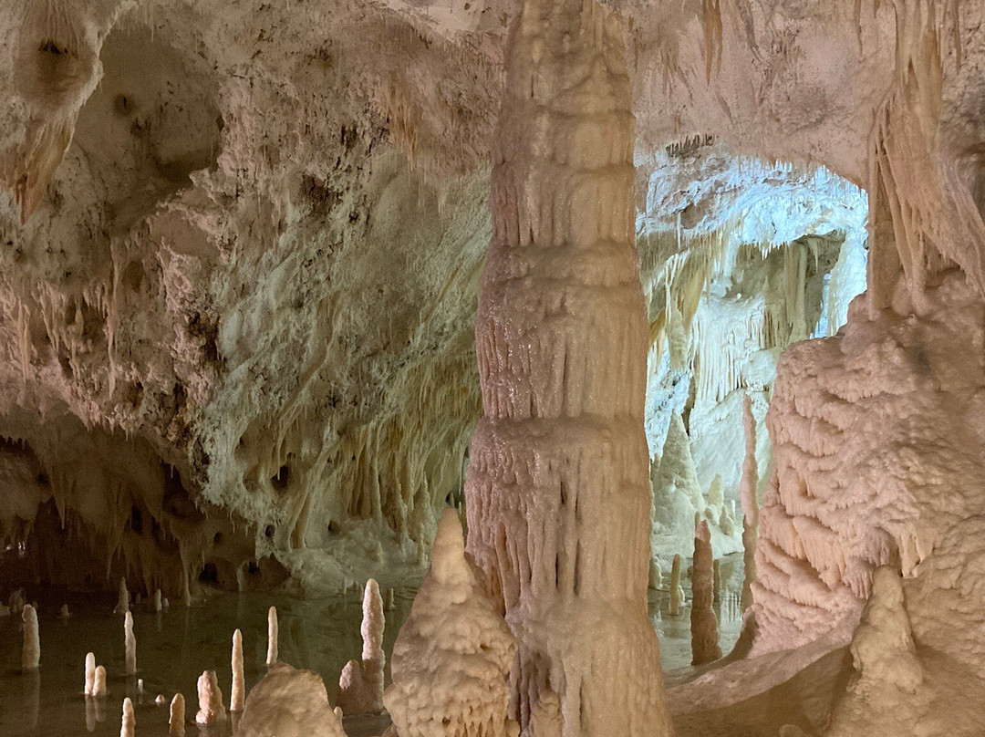 Genga Grotte Di Frasassi景点图片