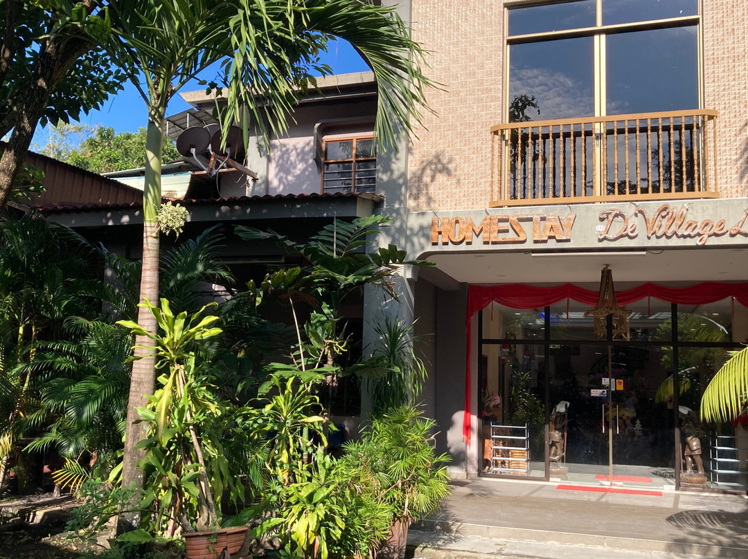Homestay De Village Lodge