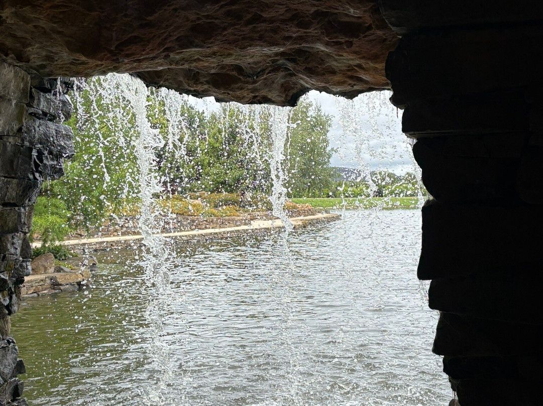 Mayfield Garden-Oberon必去景点