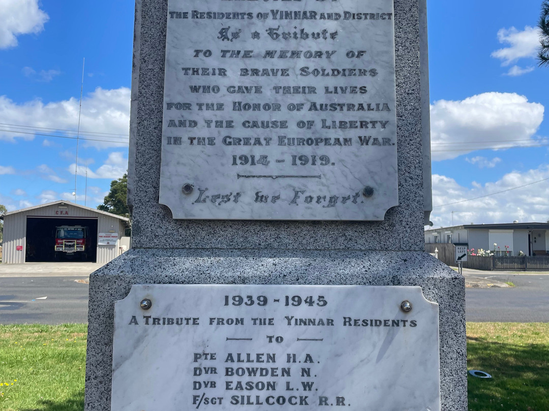 Yinnar War Memorial景点图片