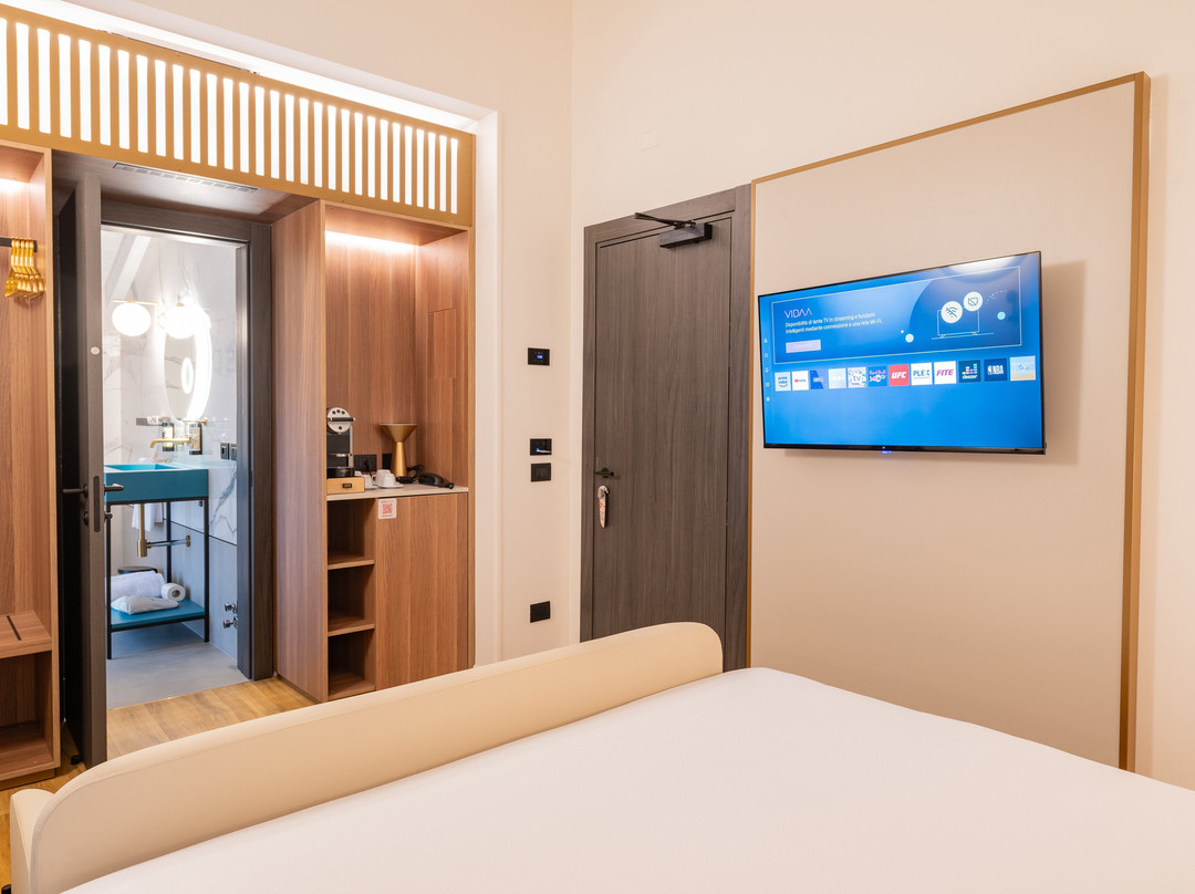 尹朋里亚酒店主图