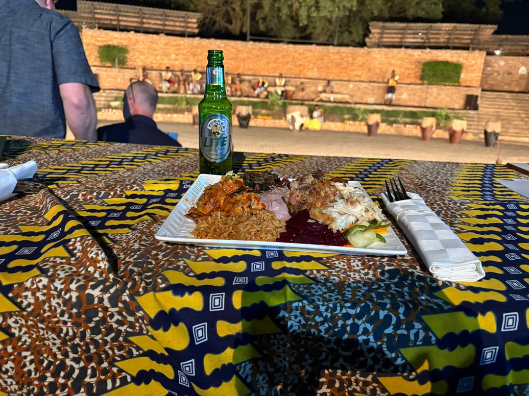 Ndere Cultural Centre-坎帕拉必去景点