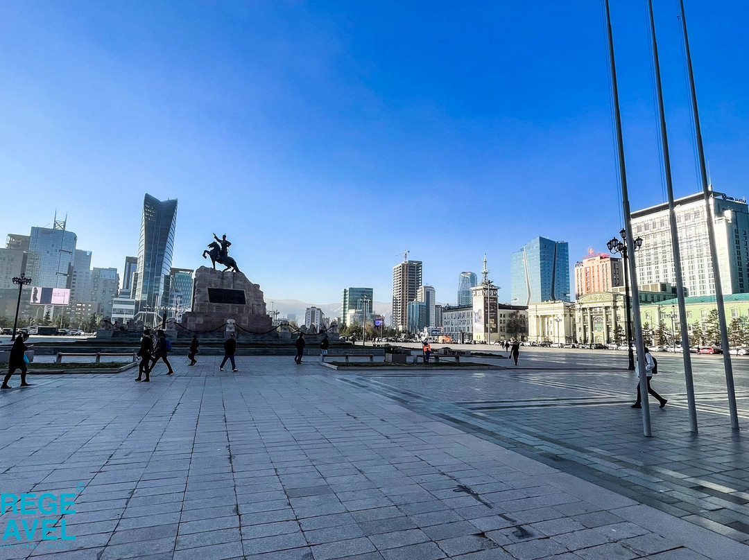 Sukhbaatar Square景点图片