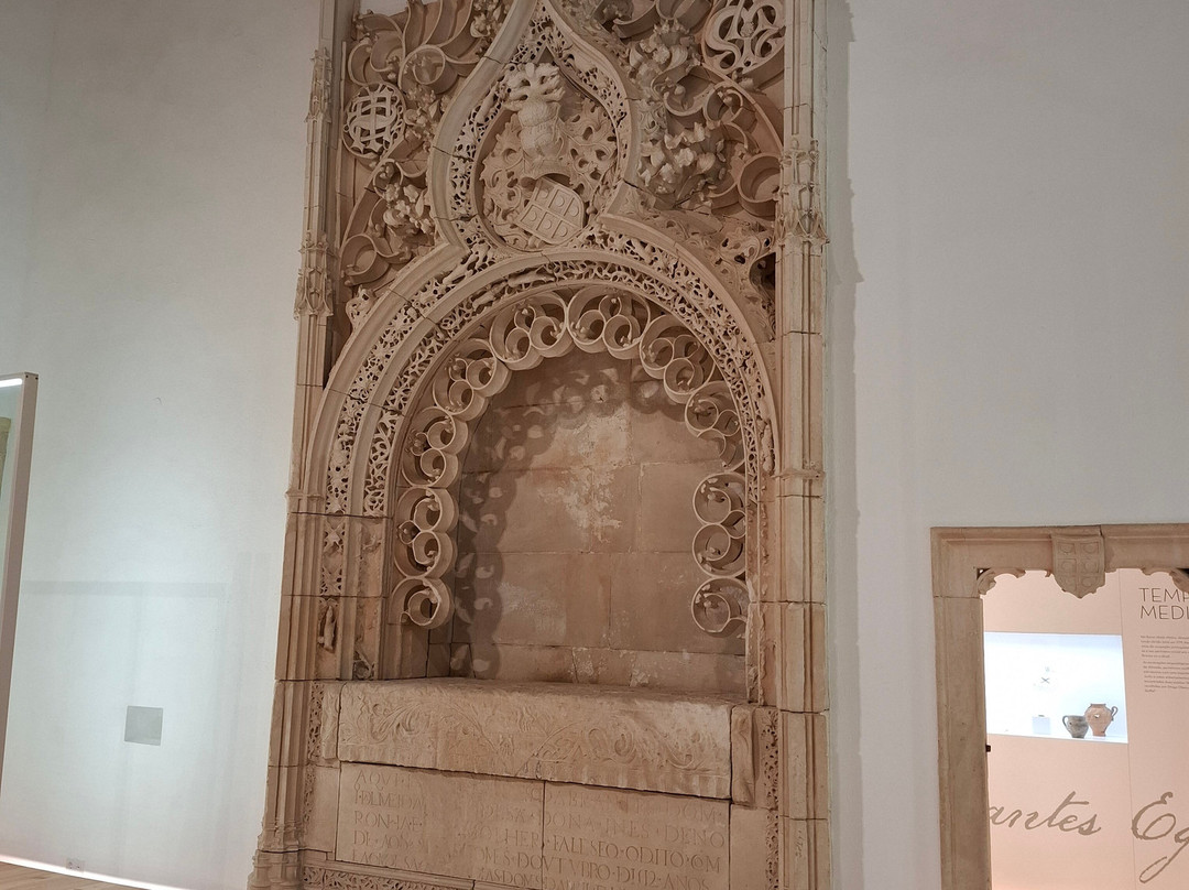 Panteão Dos Almeida景点图片