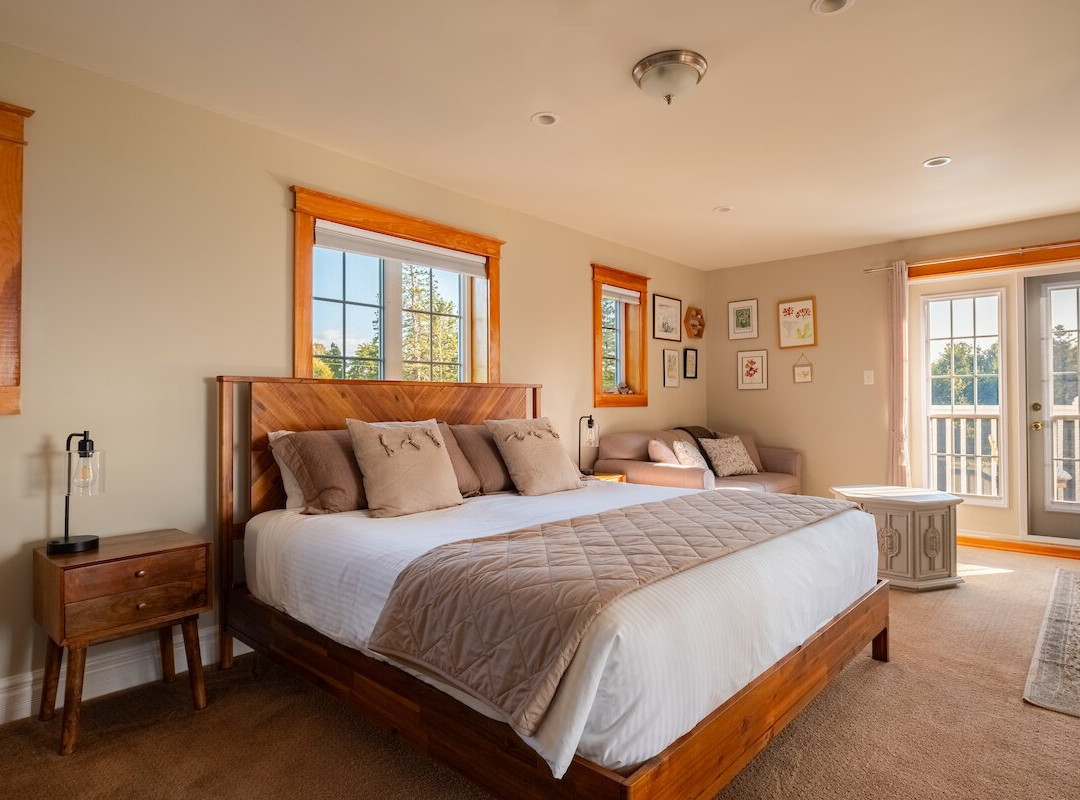 Tides Inn Hall's Harbour主图