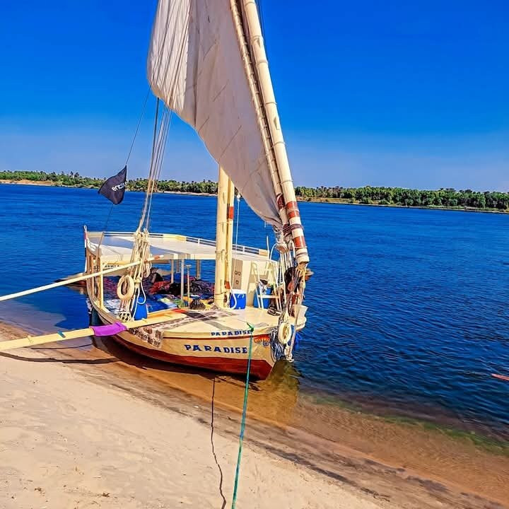 Aswan Felucca Tours-亚斯文必去景点
