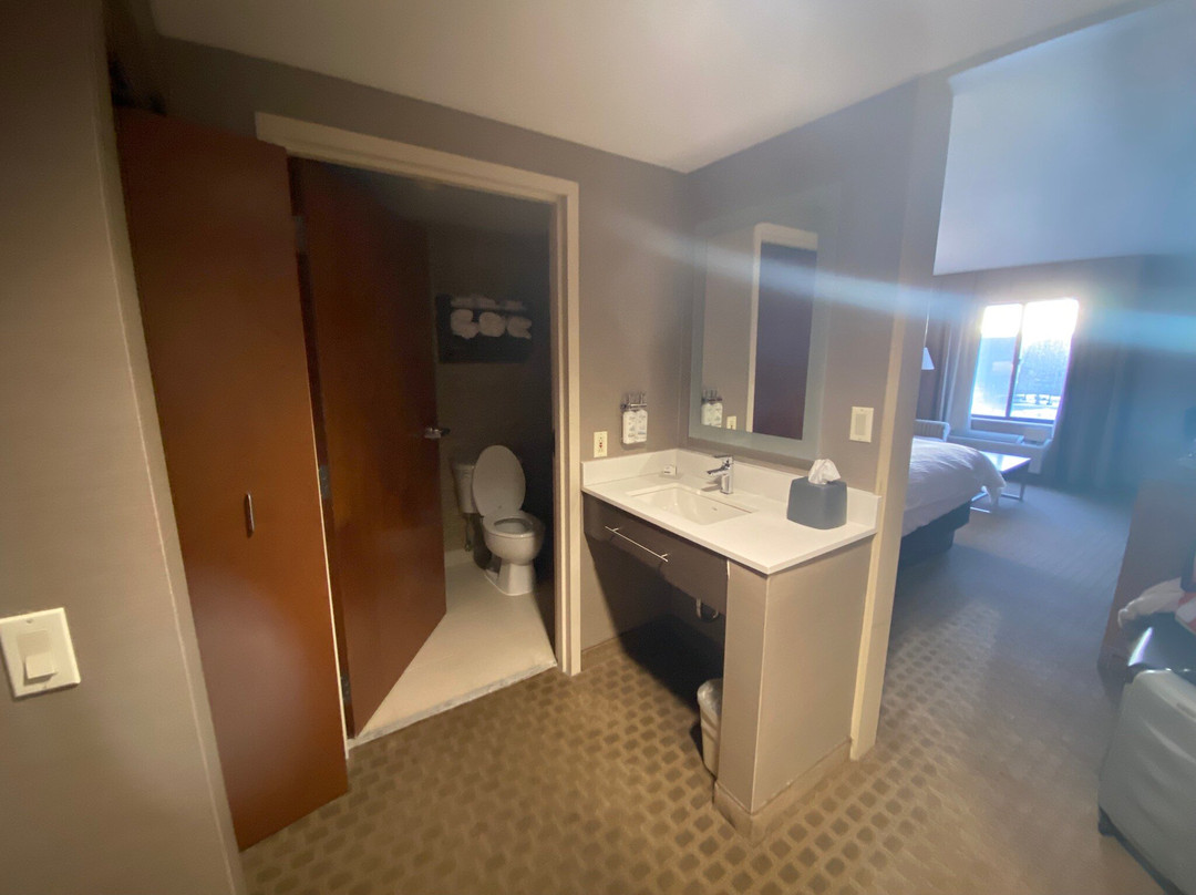 曼切斯特机场假日酒店主图