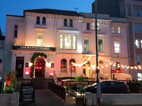 The Manor House-皇家滕布里奇韦尔斯必去景点