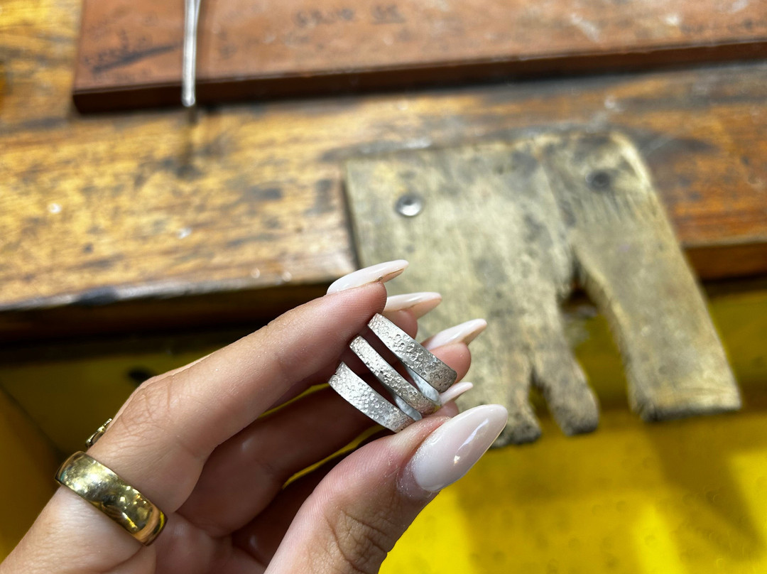 Lotus Leaf Fine Arts & Jewellery-Cam Chau必去景点