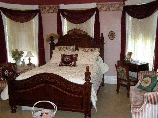 Pecan Hill Inn主图