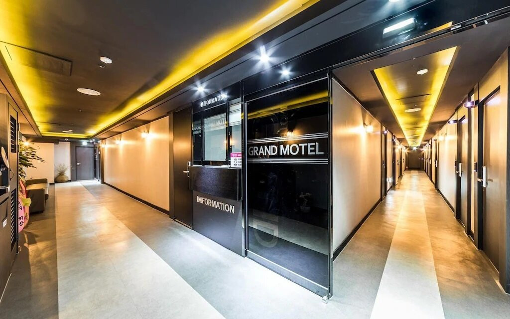 一山主叶大酒店