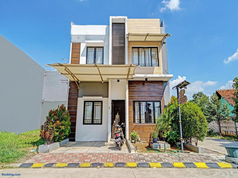 Oyo 92772 Losmen Diah Syariah