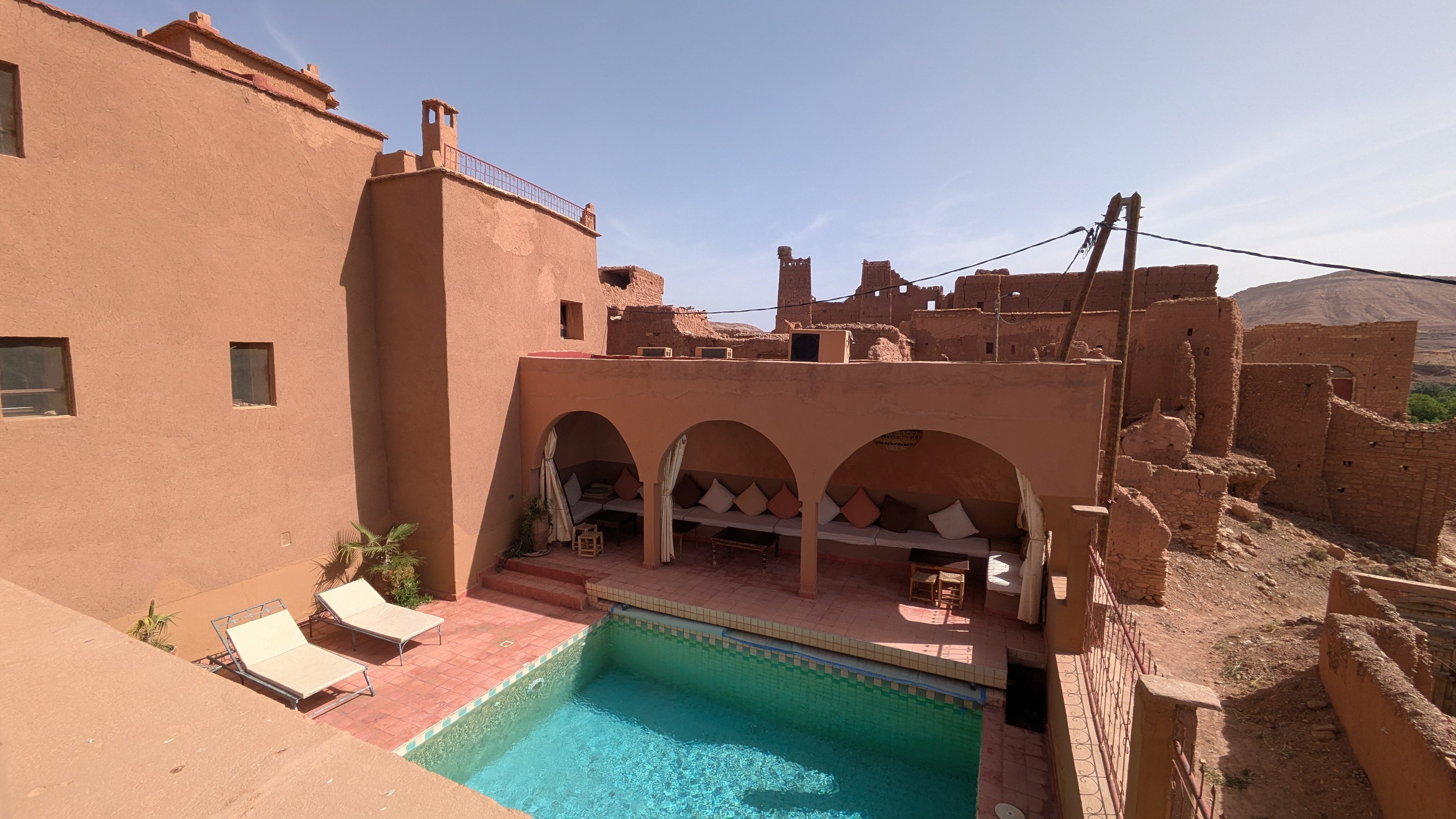 guest house Kasbah Ellouze-泳池