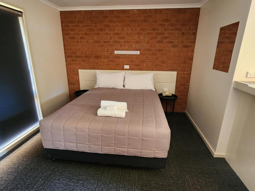 Sun River Resort Motel主图