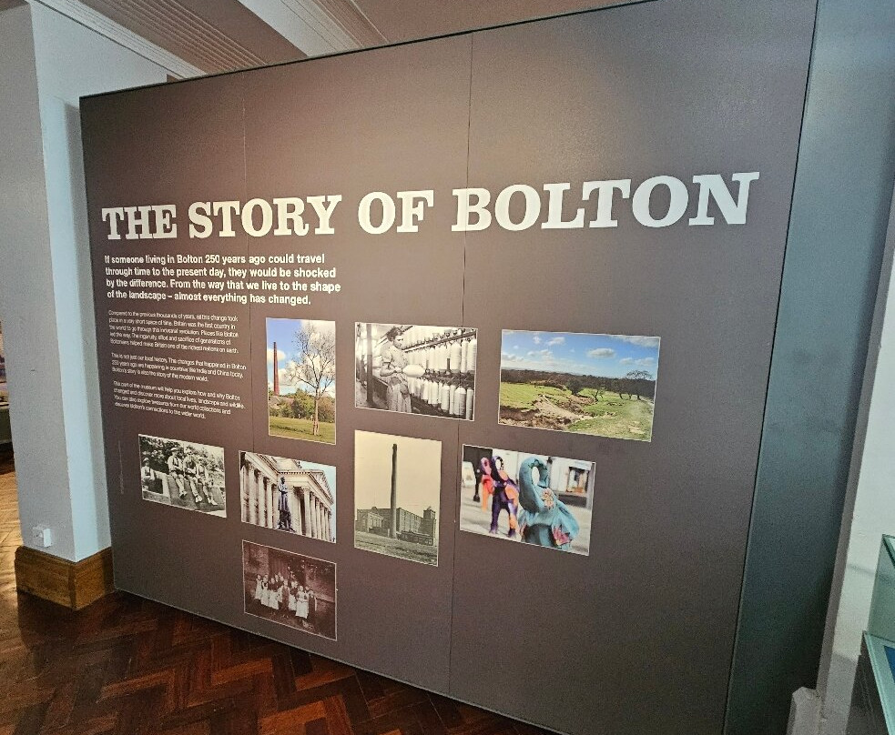 Bolton Library and Museum Services景点图片