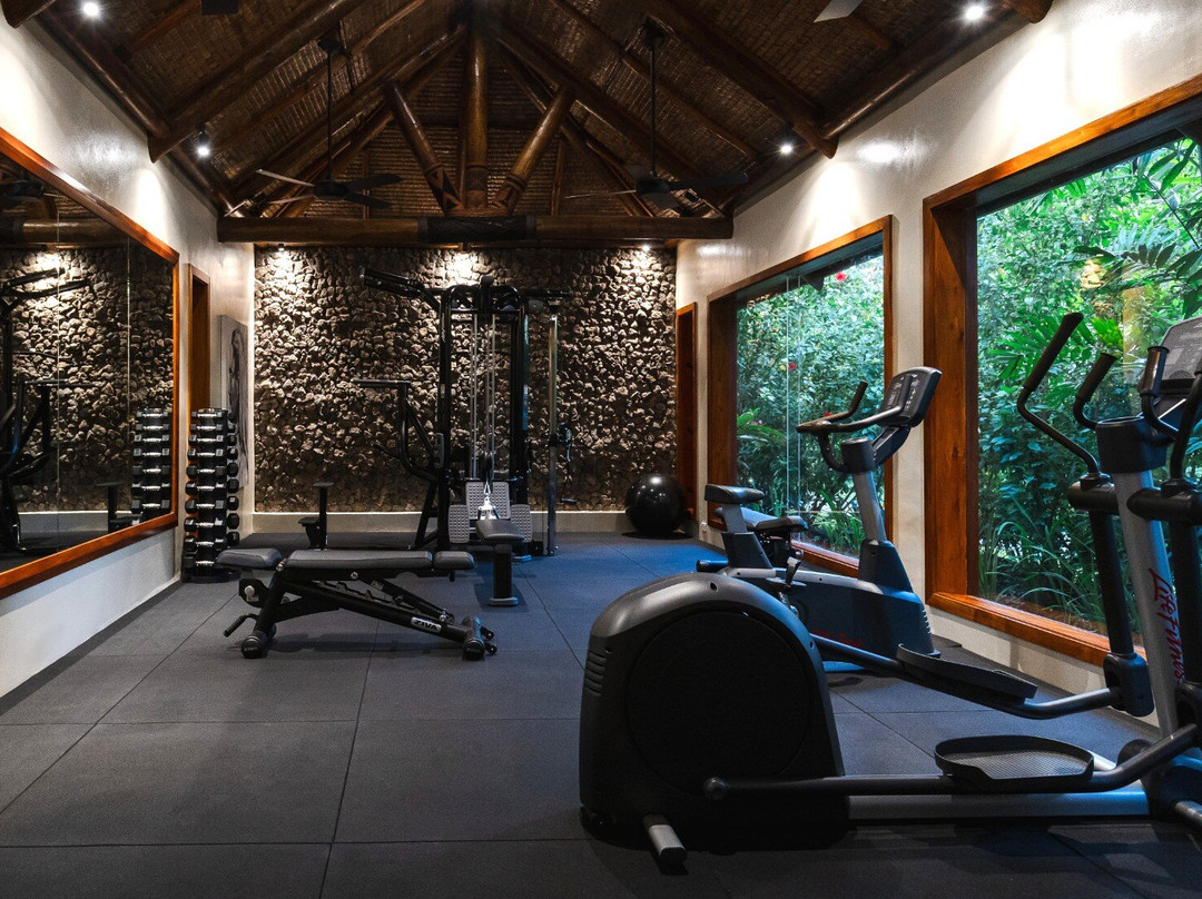 托阔里奇岛度假村主图