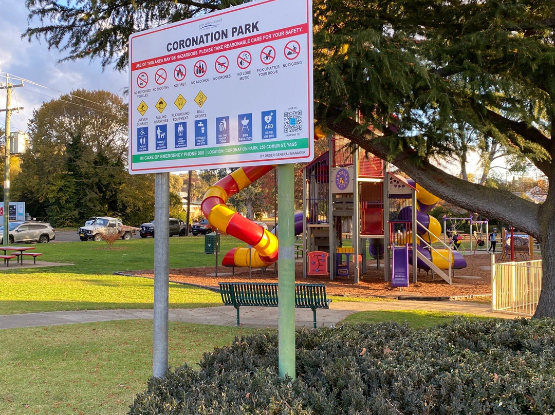 Coronation Park-亚斯必去景点