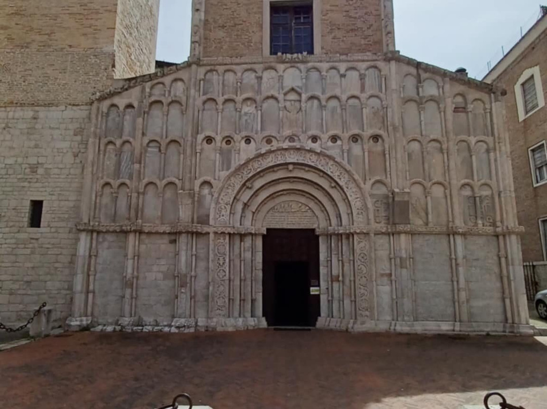 Chiesa Santa Maria della Piazza-安科纳必去景点