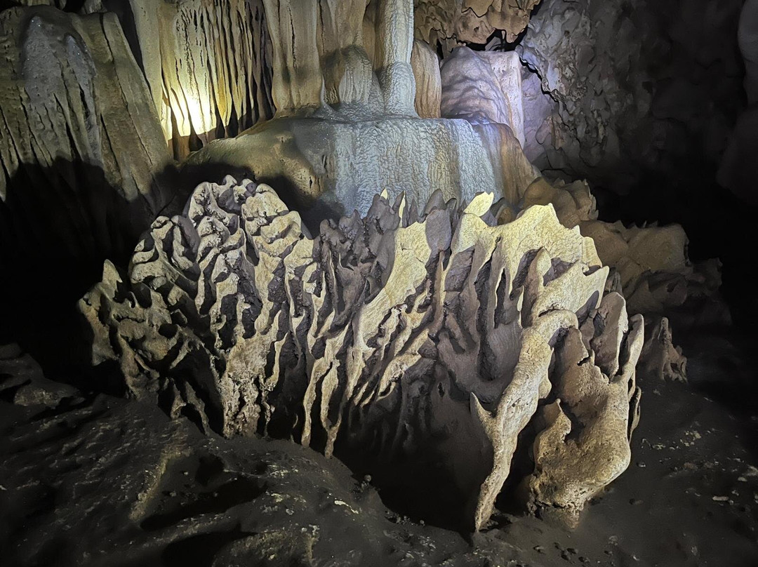 Pu Luong Surprising Cave-清化必去景点