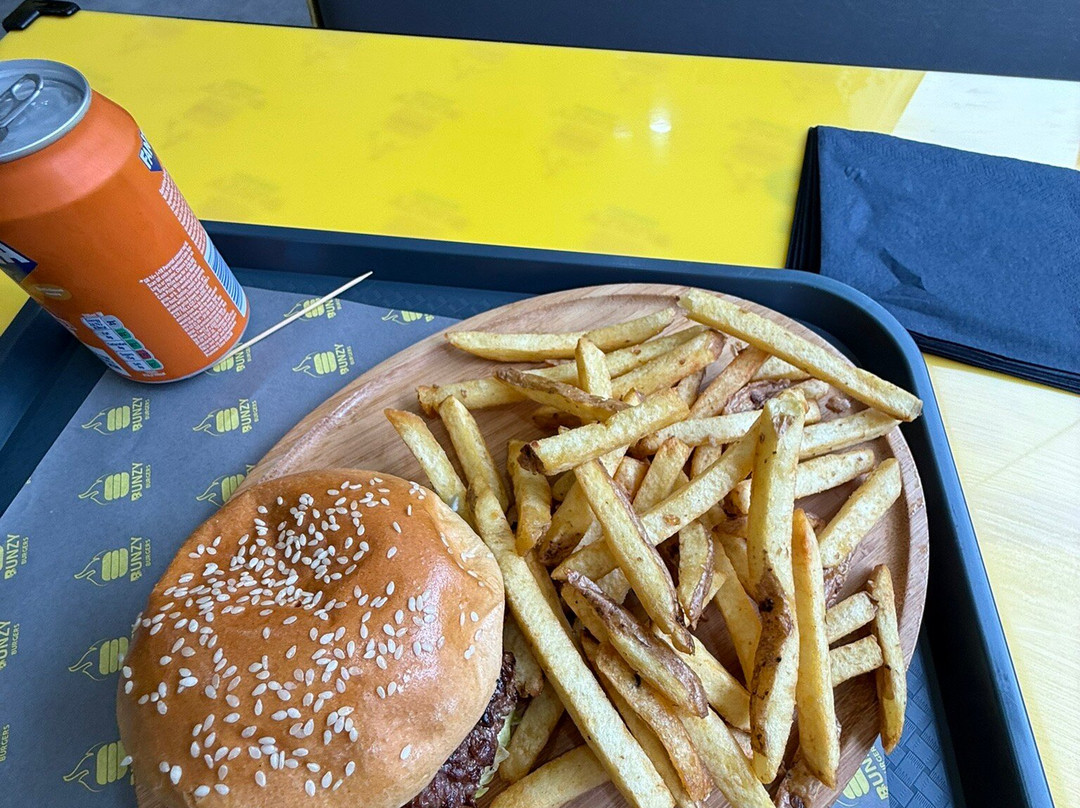 Bunzy Burgers