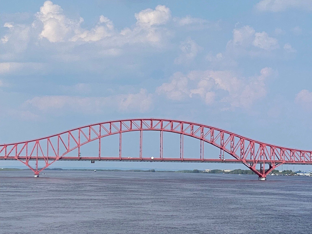 Red Dragon The Automobile Bridge Over the Irtysh-Khanty-Mansiysk必去景点