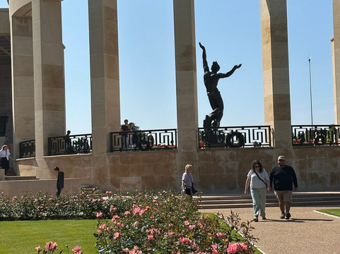 Romain Bréget - French Battlefields Guide-巴约必去景点