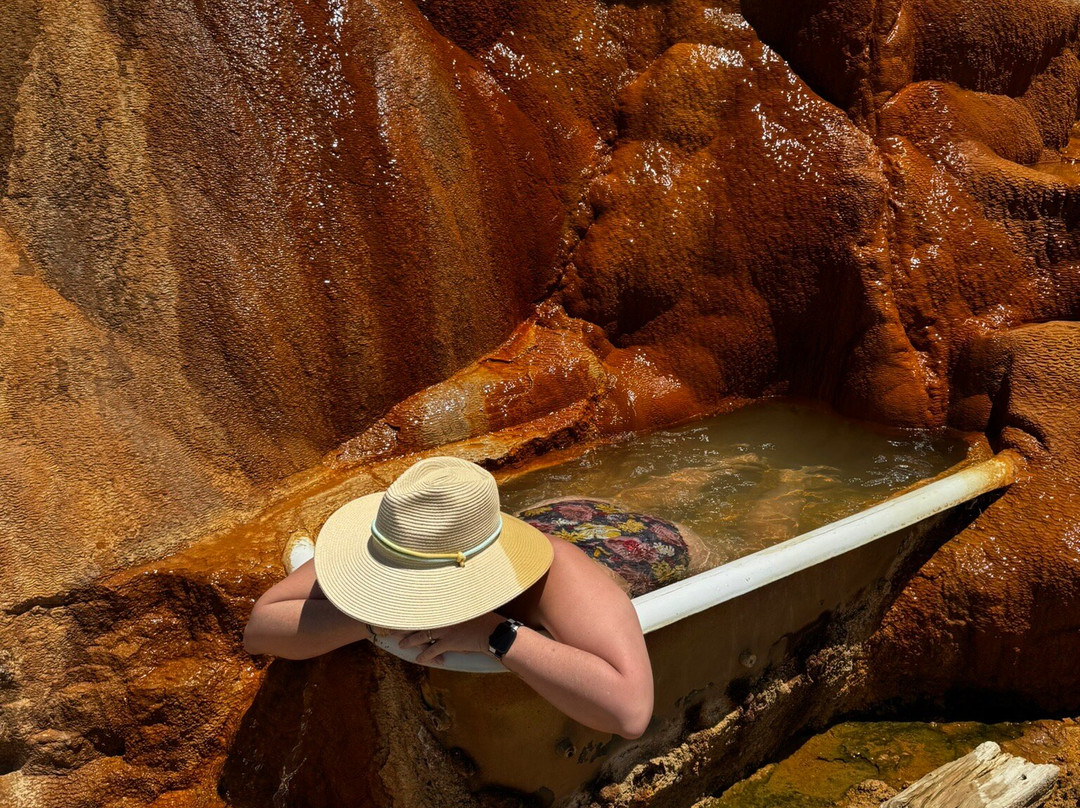 Mystic hot Springs-Monroe必去景点