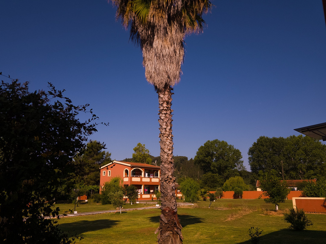 Christina Apartments主图