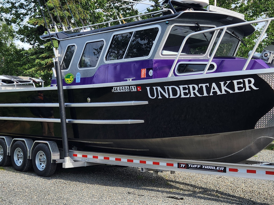 Reel 'Em Inn - Cook Inlet Charters-尼尔奇克必去景点